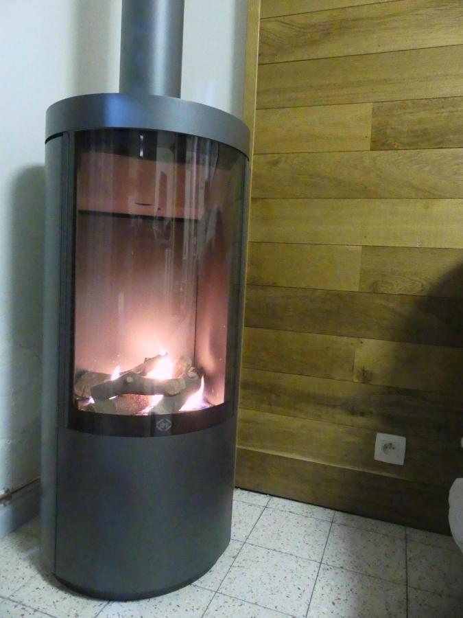 Au Repaire Des Ecureuils Villa Waulsort Bagian luar foto