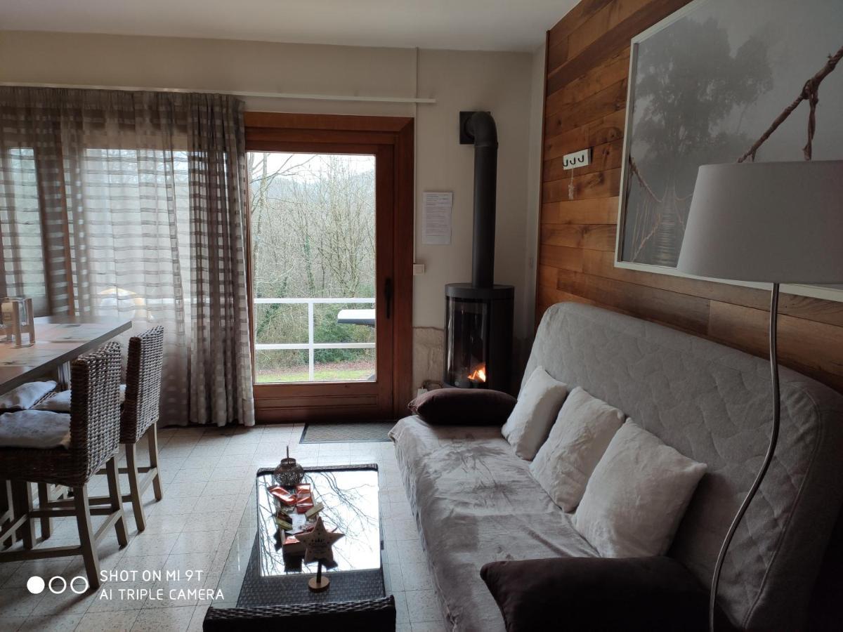 Au Repaire Des Ecureuils Villa Waulsort Bagian luar foto
